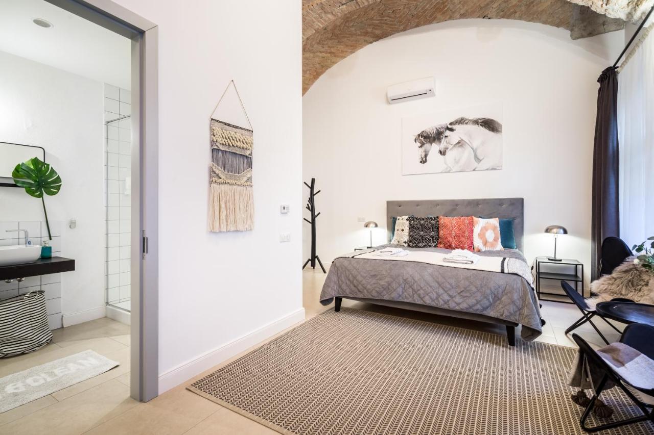 Urban Stable Luxury Apartments Budapest Eksteriør billede