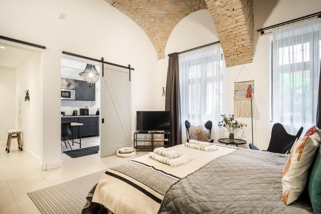 Urban Stable Luxury Apartments Budapest Eksteriør billede