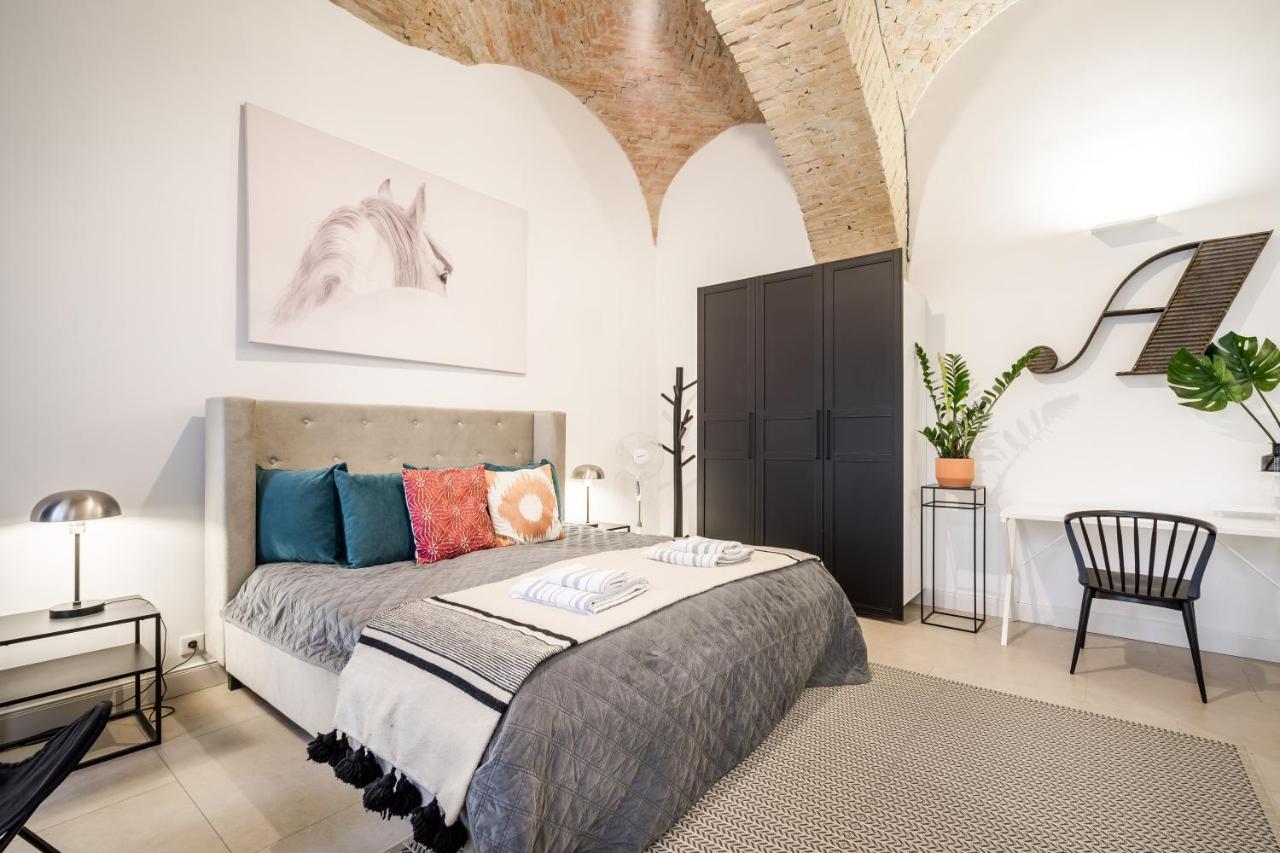 Urban Stable Luxury Apartments Budapest Eksteriør billede