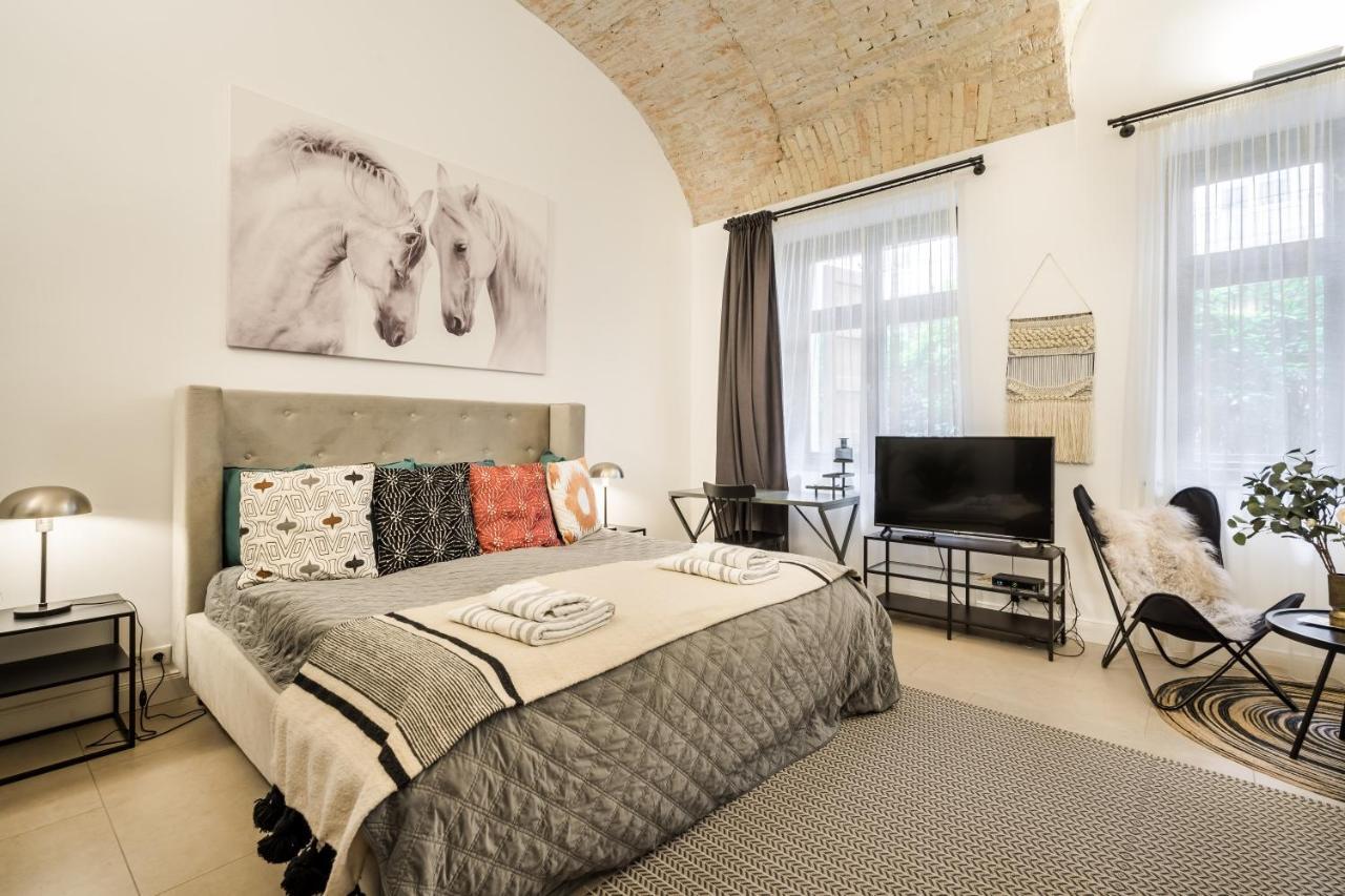 Urban Stable Luxury Apartments Budapest Eksteriør billede