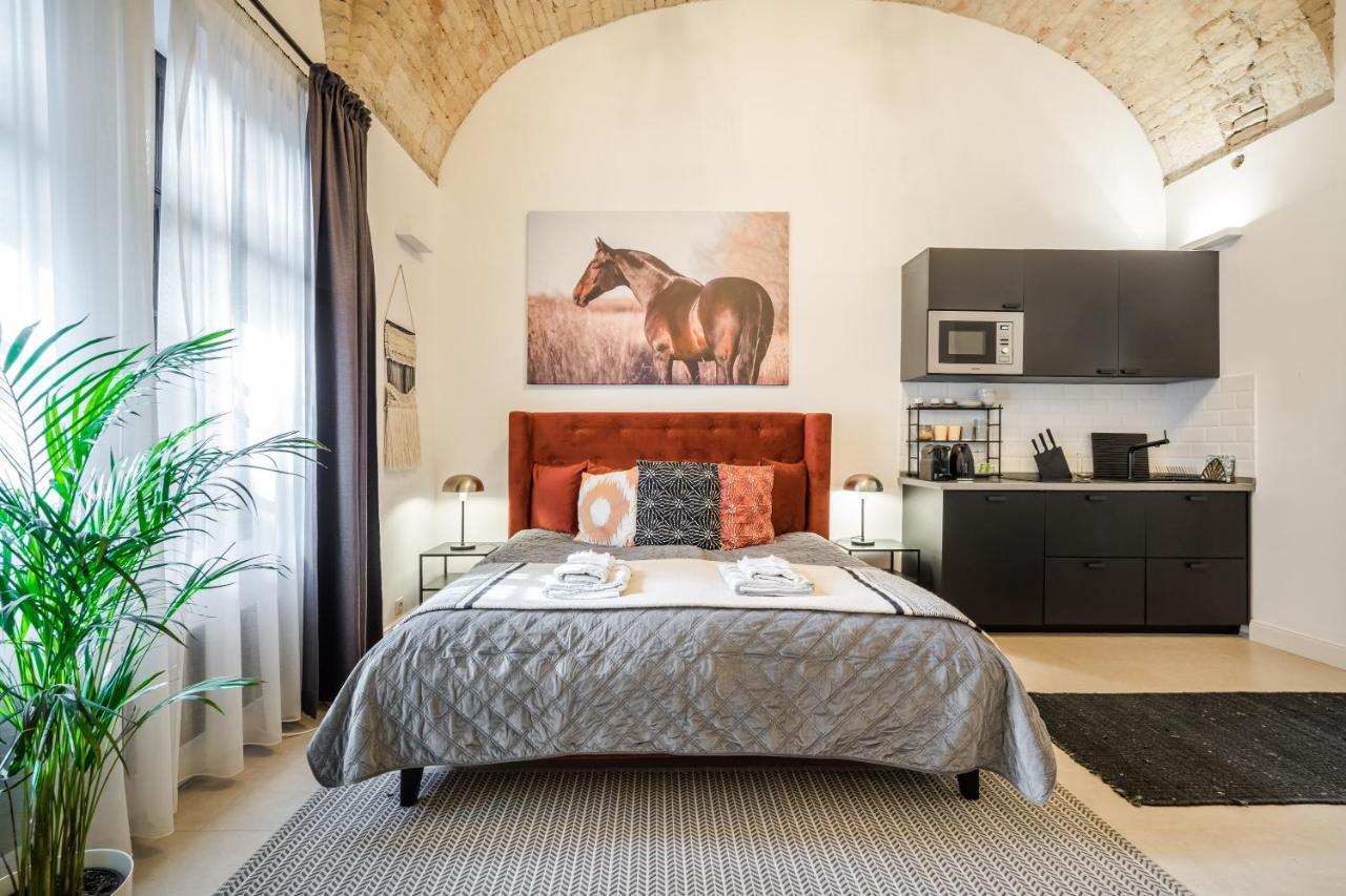 Urban Stable Luxury Apartments Budapest Eksteriør billede