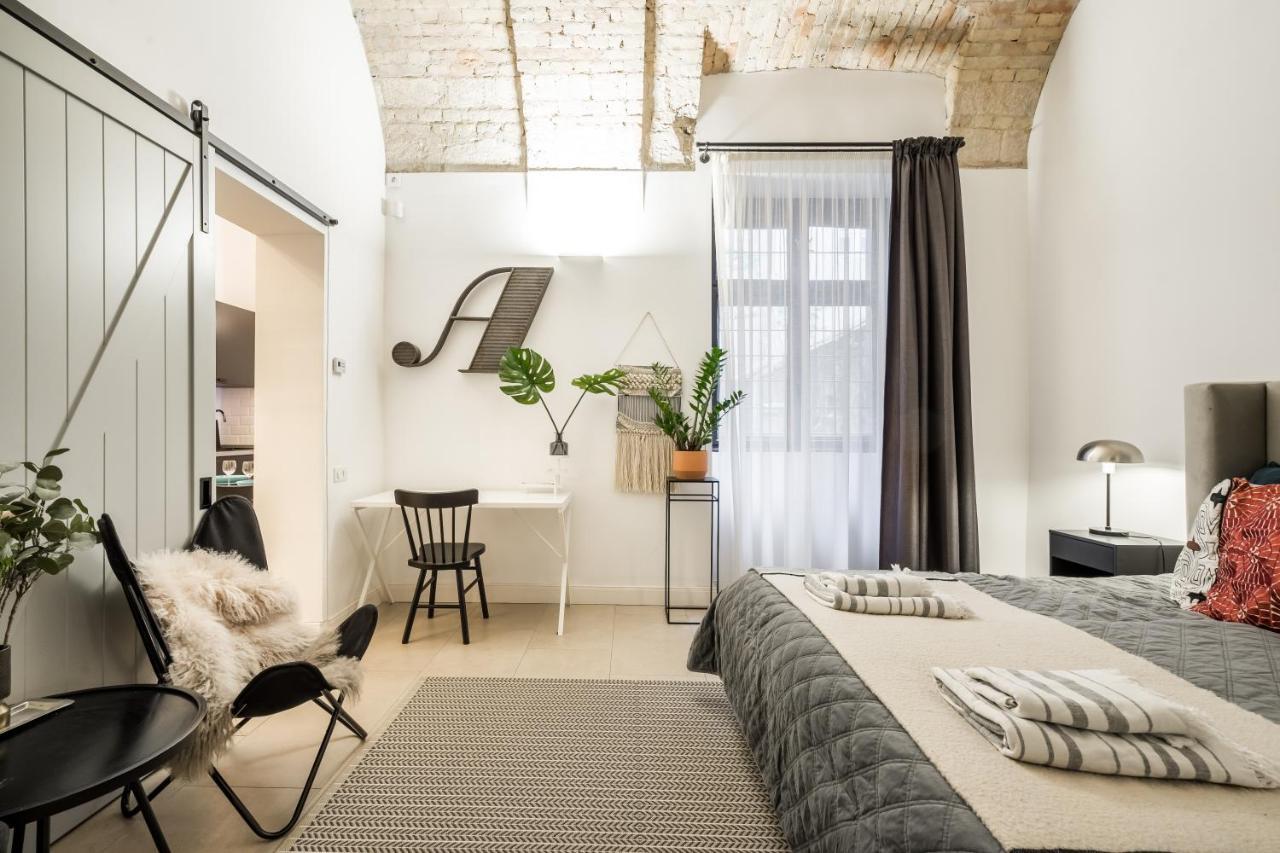 Urban Stable Luxury Apartments Budapest Eksteriør billede