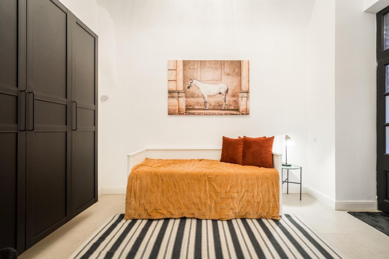 Urban Stable Luxury Apartments Budapest Eksteriør billede